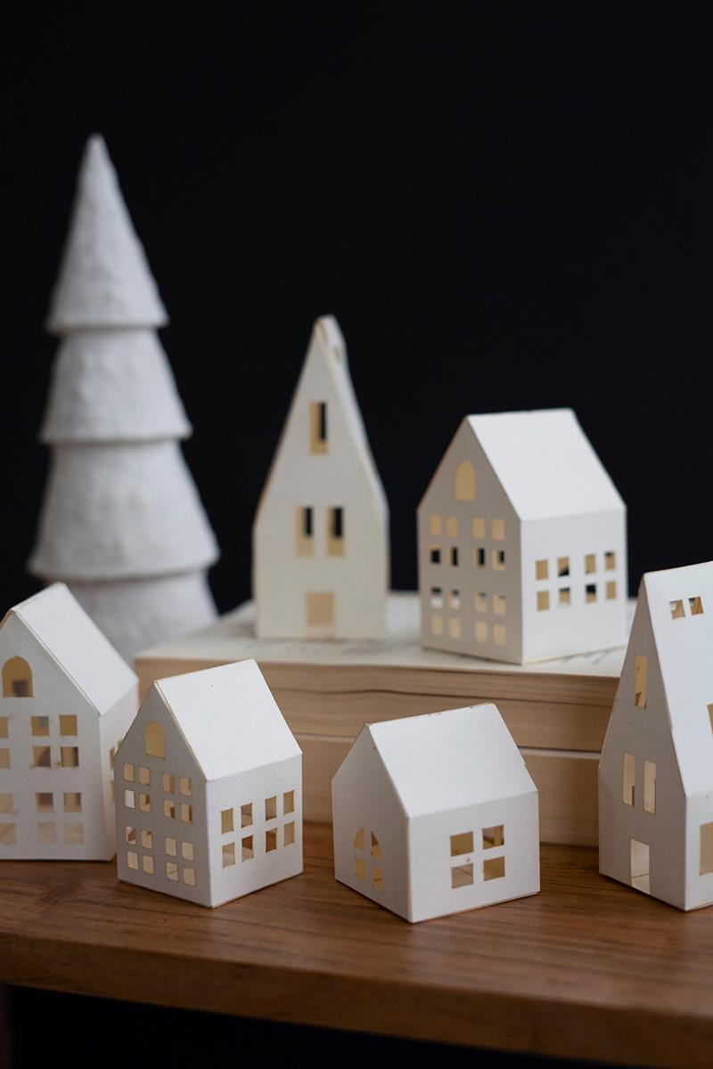 Set of 8 Paper Houses