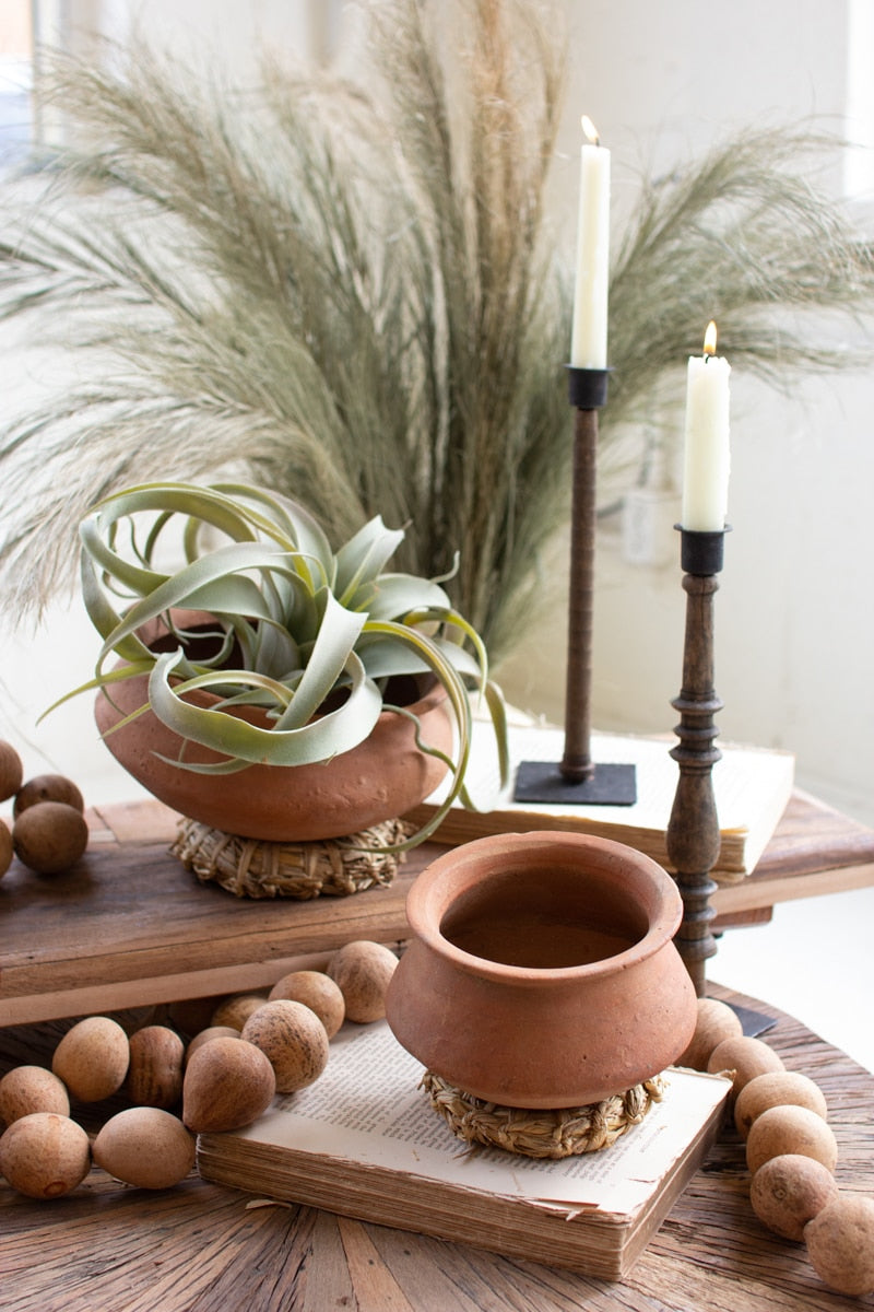 Set of 2 Terracotta Vessels with Woven Seagrass Bases