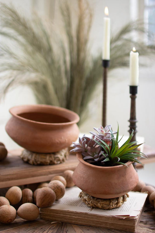 Set of 2 Terracotta Vessels with Woven Seagrass Bases